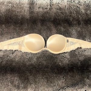 PINK Victoria’s Secret size 34A pink push-up strapless bra